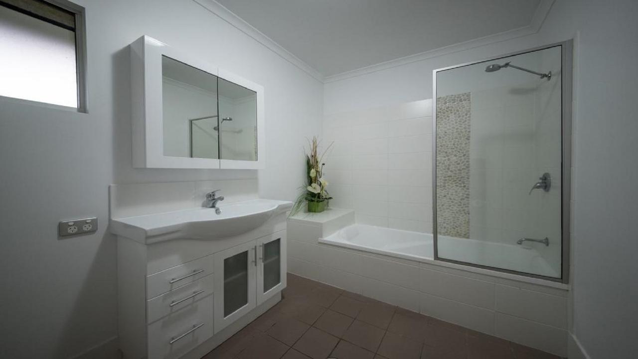 Watersons At Airlie Central Apartments Airlie Beach Εξωτερικό φωτογραφία